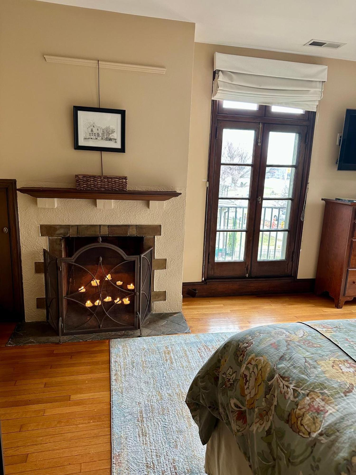 City House Bed And Breakfast Harrisburg Esterno foto